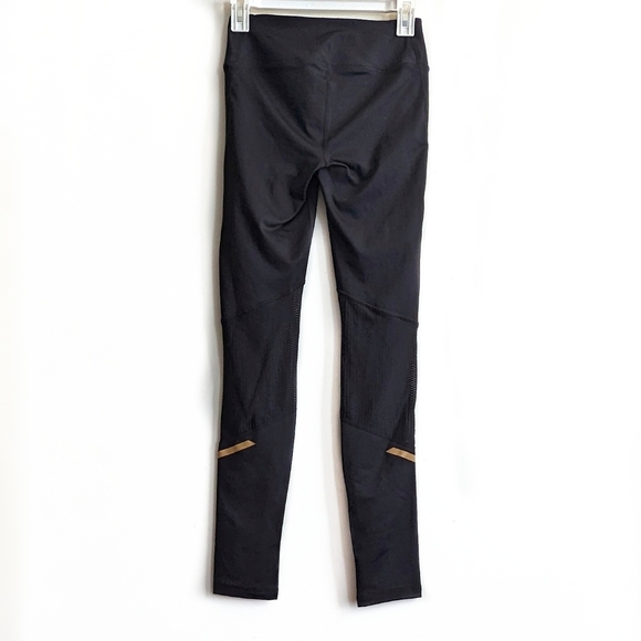 Reebok Black Gold Stretch Yoga Workout Leggings Mesh panels Size XS - Picture 2 of 6